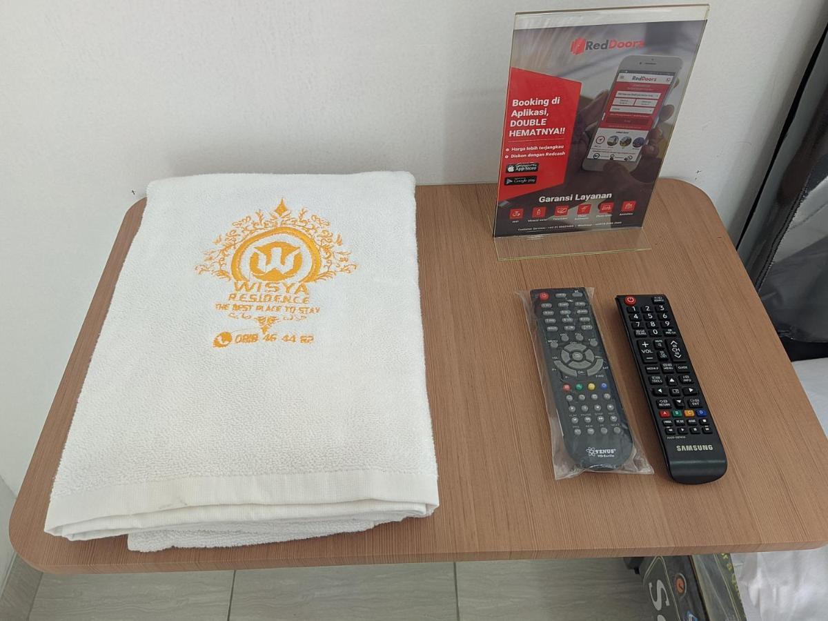 Reddoorz Syariah Near Jalan Caman Raya Bekasi Hotel Exterior foto